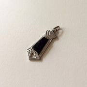 1920s–1930s style GIROR onyx pendant on neutral white background
